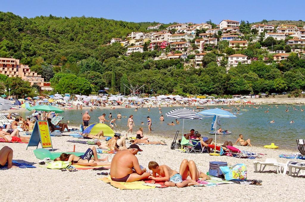 Apartments Slavica Rabac Εξωτερικό φωτογραφία