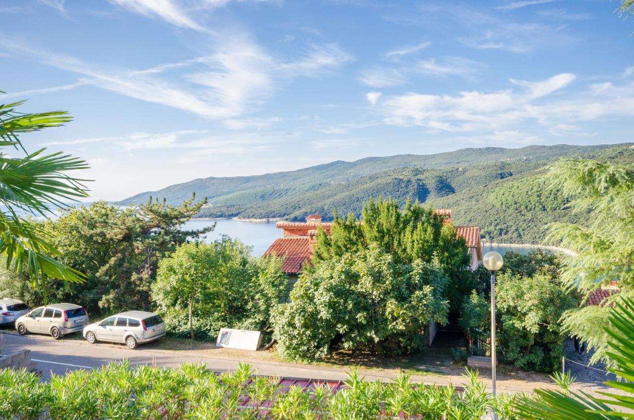 Apartments Slavica Rabac Εξωτερικό φωτογραφία